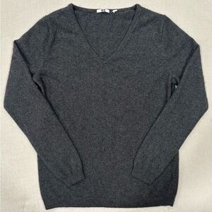 UNIQLO Sweater Womens M Pure Cashmere V-Neck Jumper Pullover Winter Gray